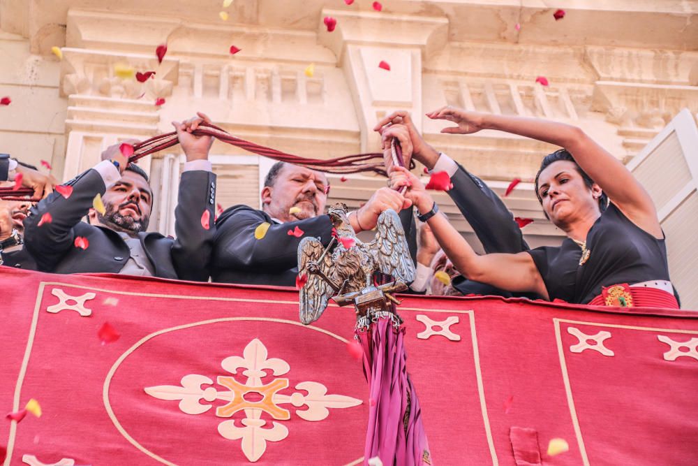 Procesión cívica del Dia del Pájaro, Enseña de Orihuela y... mucha fiesta