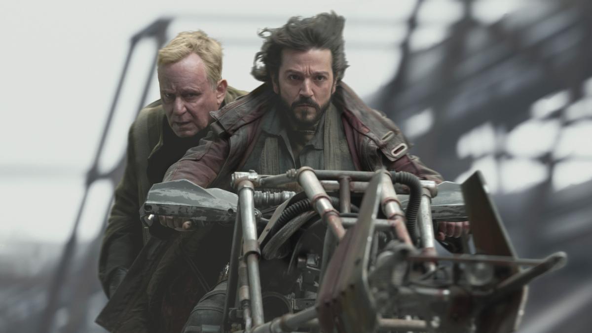 Luthen Rael (Stellan Skarsgard) i Cassian Andor (Diego Luna)