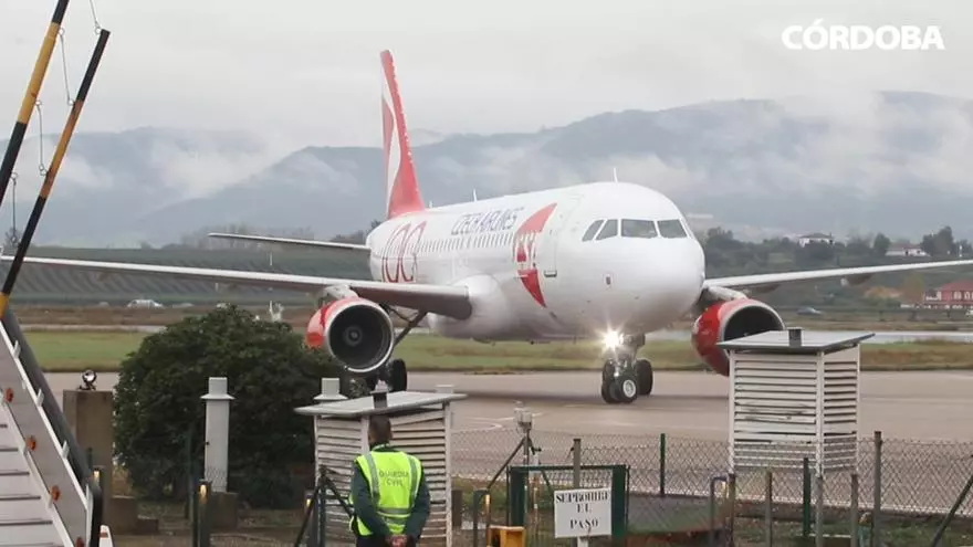 El aeropuerto de Córdoba supera los 30.000 pasajeros en un año por vez primera