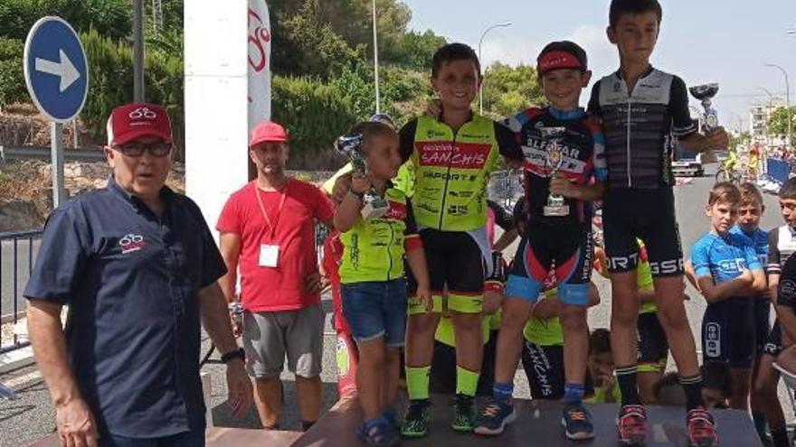 Rubén Guijarro gana el trofeo de ciclismo