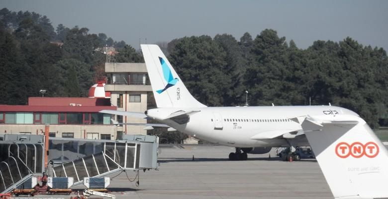 Airbus 310 de Sata que aterrizó en Vigo por una huelga en Portugal. // Aeropuertodevigo.com