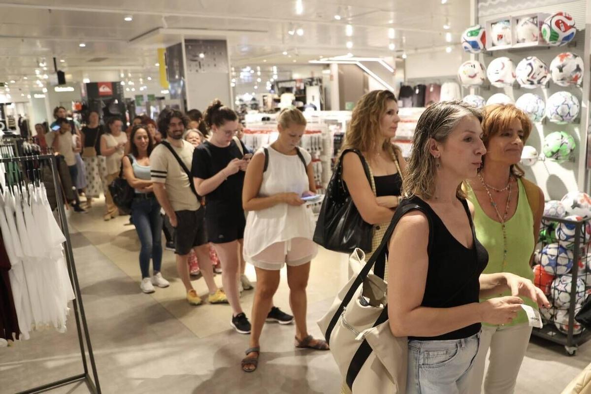 Más de 1.350 mujeres y hombres participarán en la prueba que organiza el club Los Califas Más de 1.350 mujeres y hombres participarán en la prueba que organiza el club Los Califas