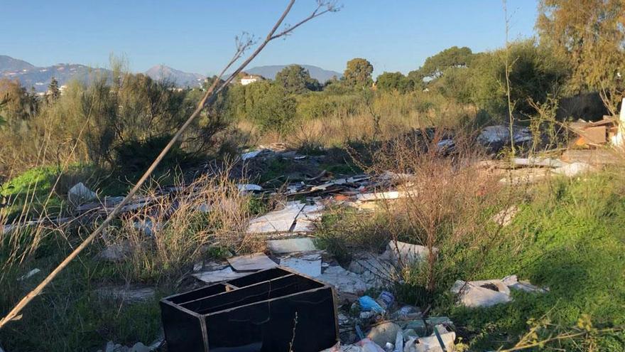 Imagen de una de las parcelas próximas al río Guadalmina.