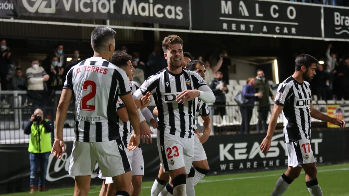 Mario Barco después de anotar el espectacular tanto ante el Andorra.