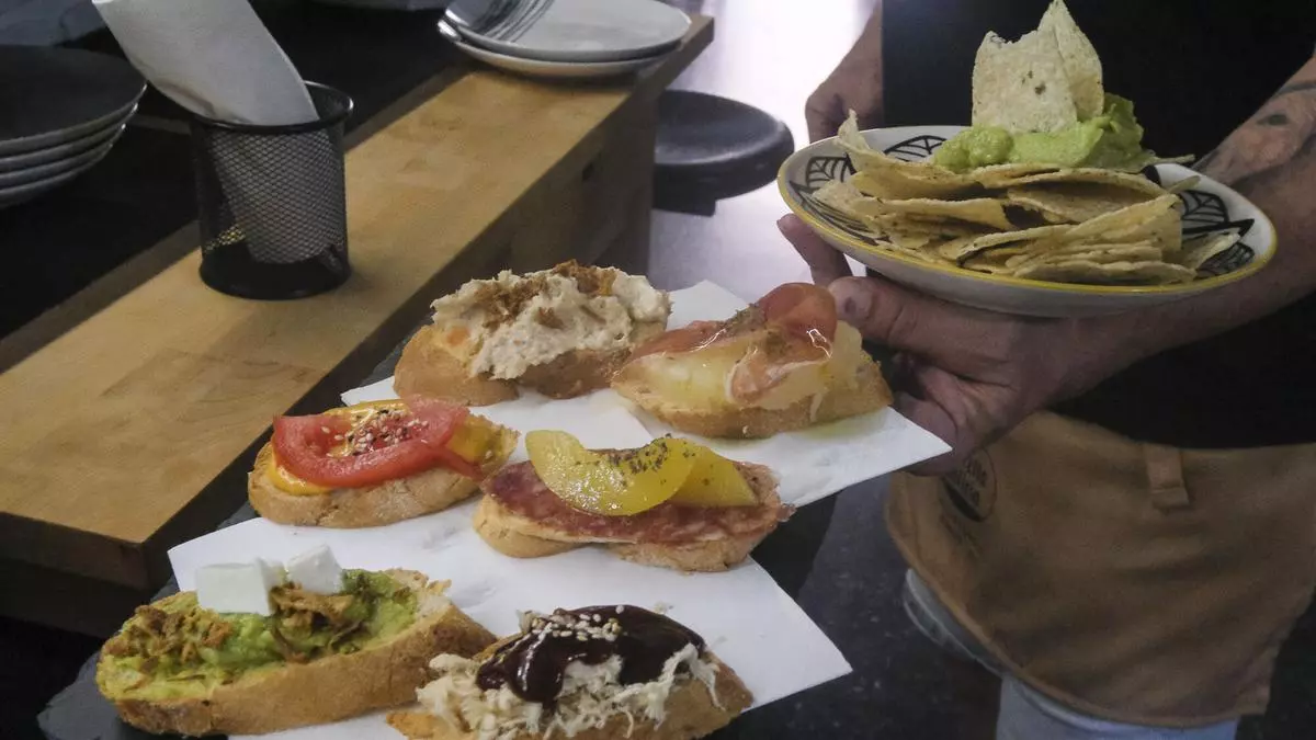 La Tabernilla de Rosi, comer papas arrugás «como en el salón de casa»