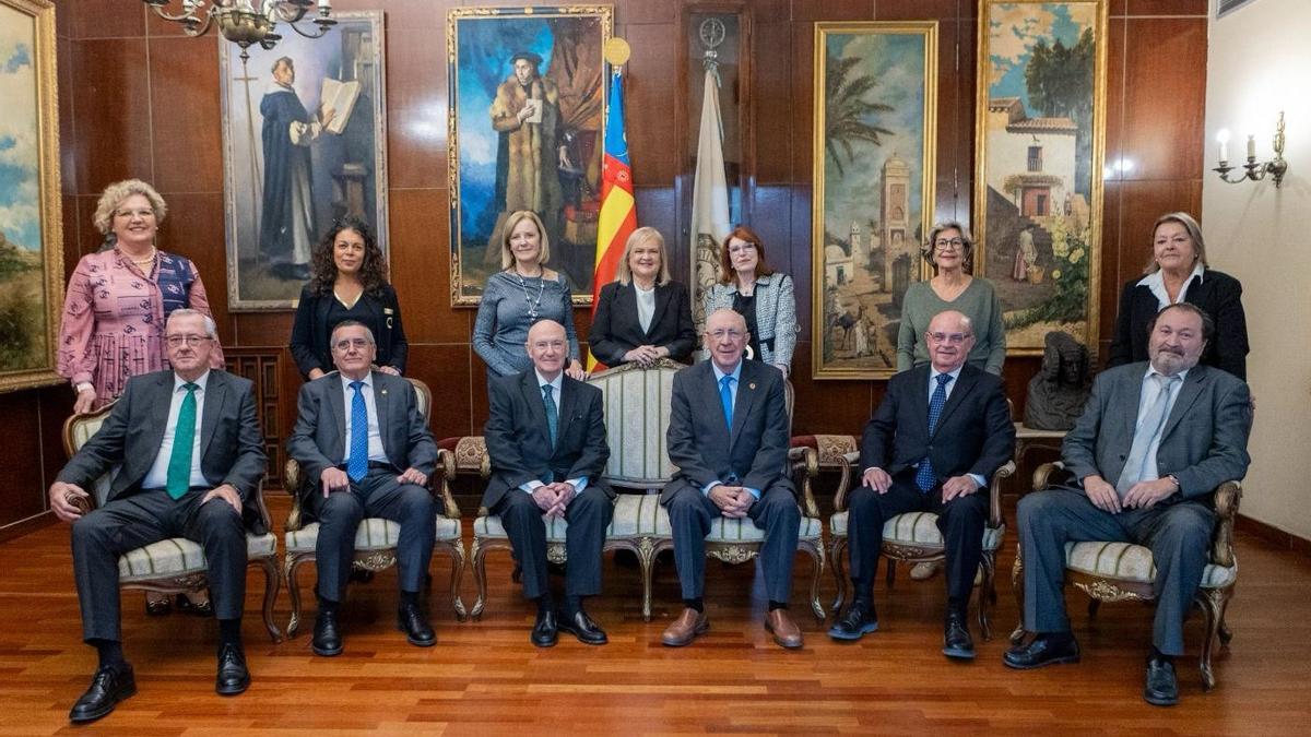 La nueva Junta Directiva del Ateneo Mercantil
