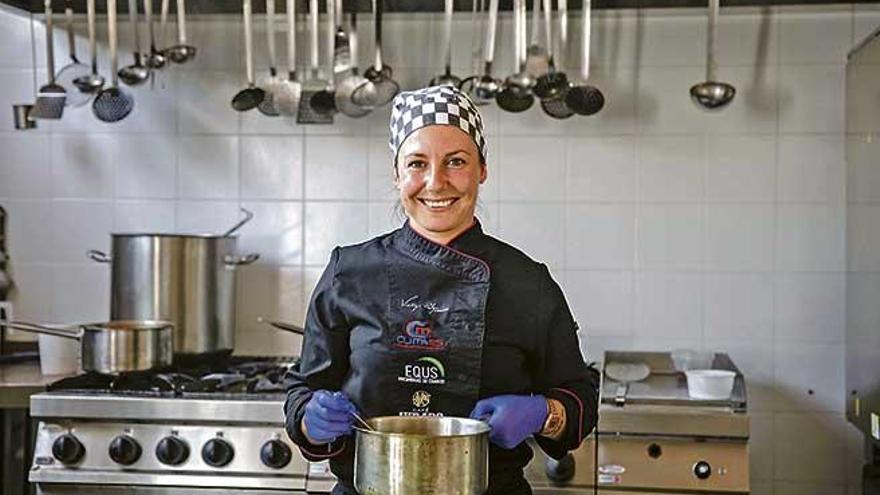 Vicky Pulgarín, ayer en la cocina de su catering, en el barrio de Son Cladera.