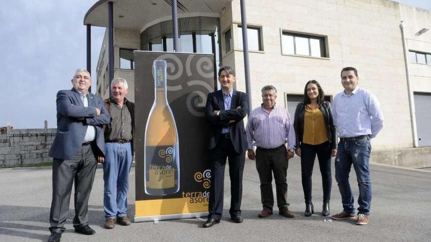 Presentación de la nueva bodega asentada en el municipio de Meis. // Noé Parga