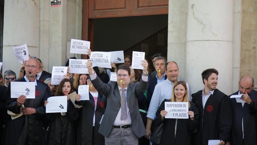 Los abogados de oficio denuncian su «precariedad» y exigen mejoras