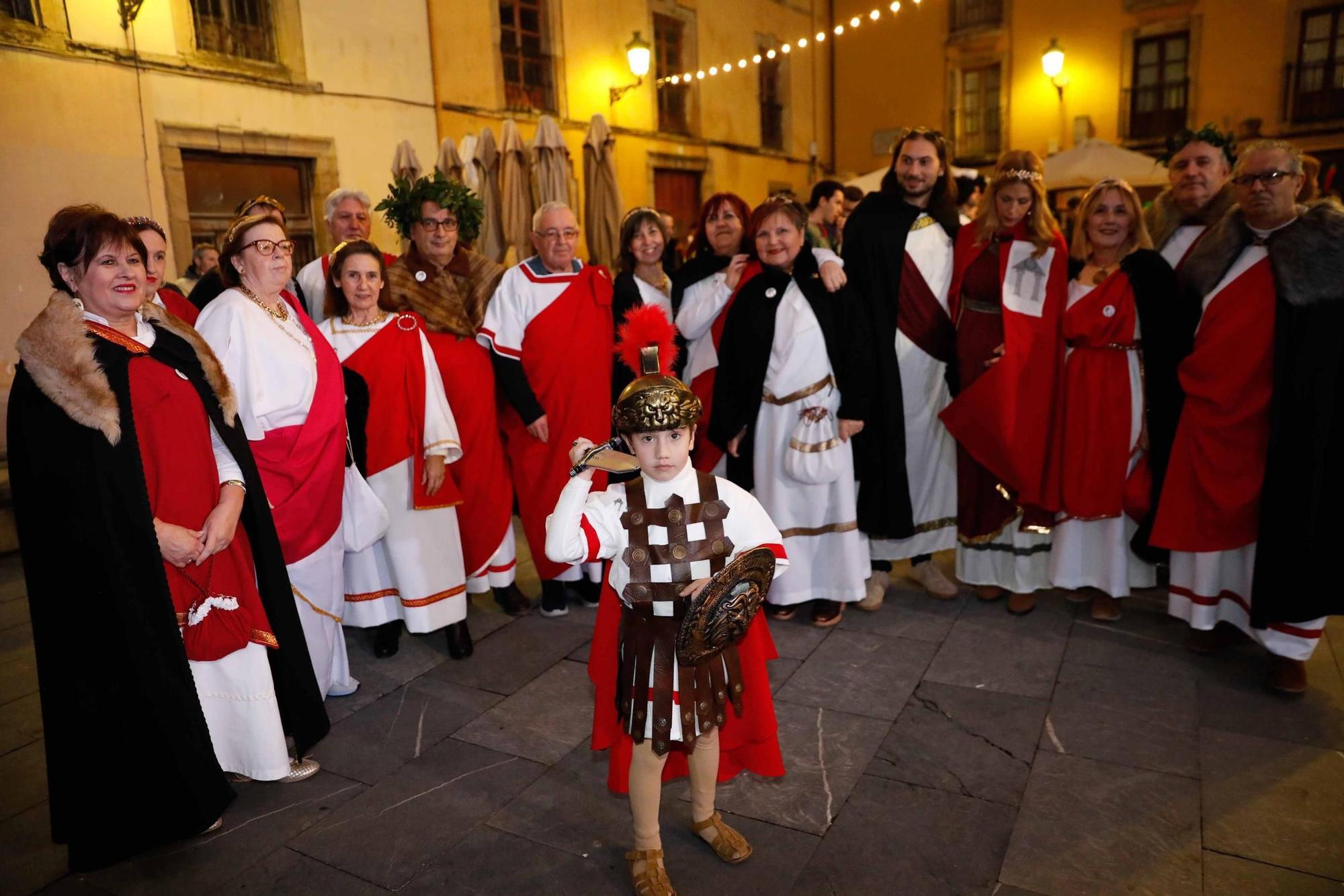 EN IMÁGENES: El concurso de murgas y charangas de Antroxu en Avilés