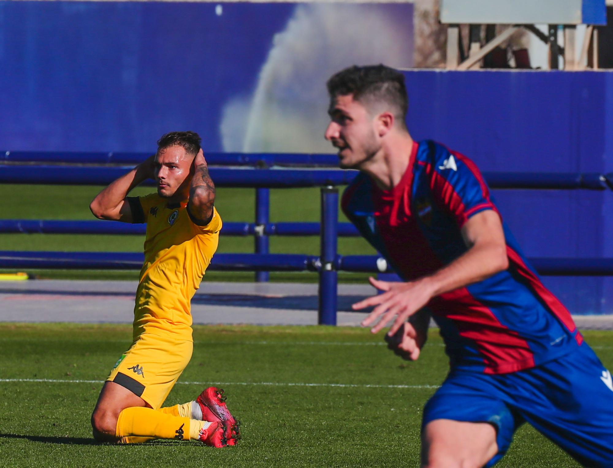 Atlético Levante - Hércules: las imágenes del partido