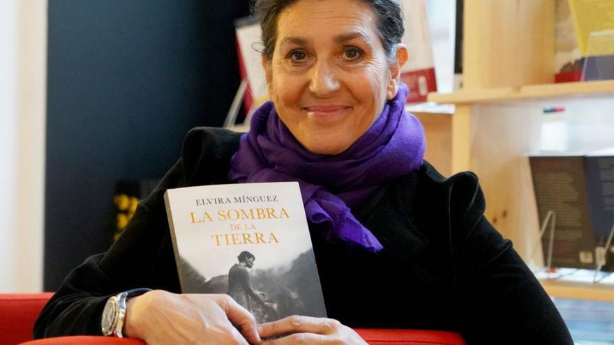 Elvira Mínguez presenta su primera novela en la Feria del Libro de Zamora