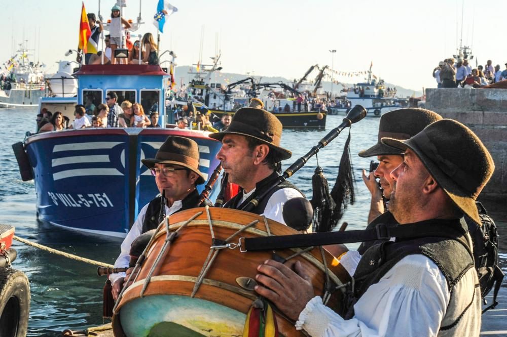 Procesión de la Virgen del Carmen 2017 en Arousa