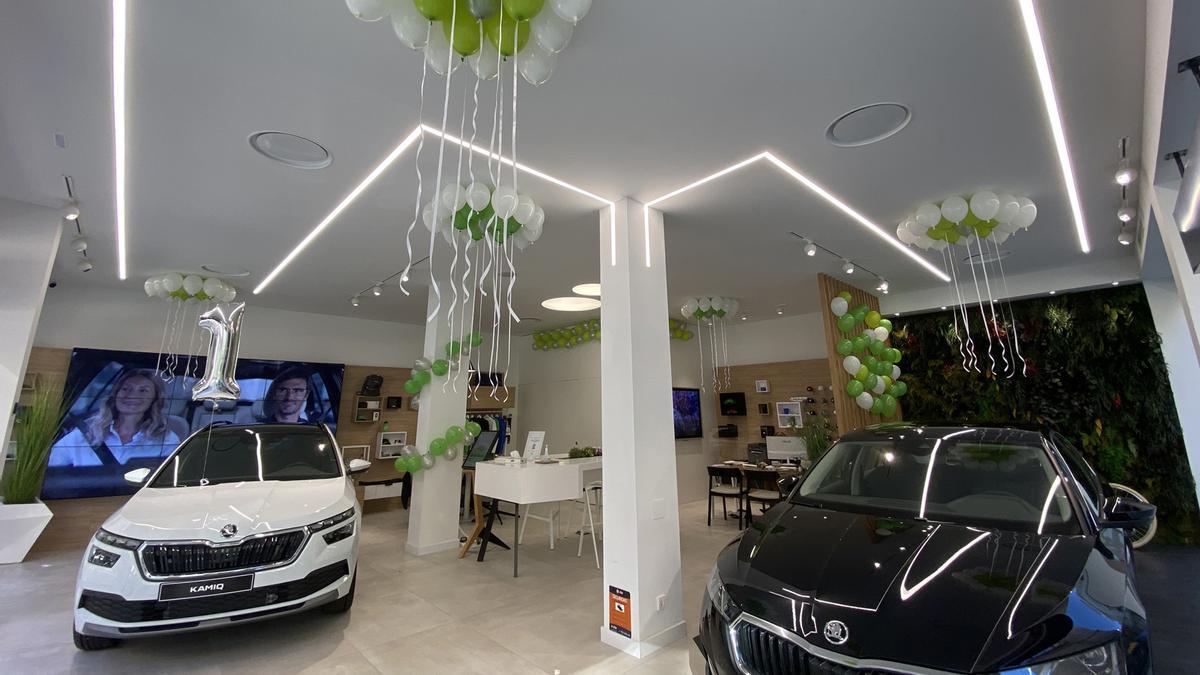 La Skoda City Store de J.R. Valle está en la calle Poeta Querol, en pleno centro de València.