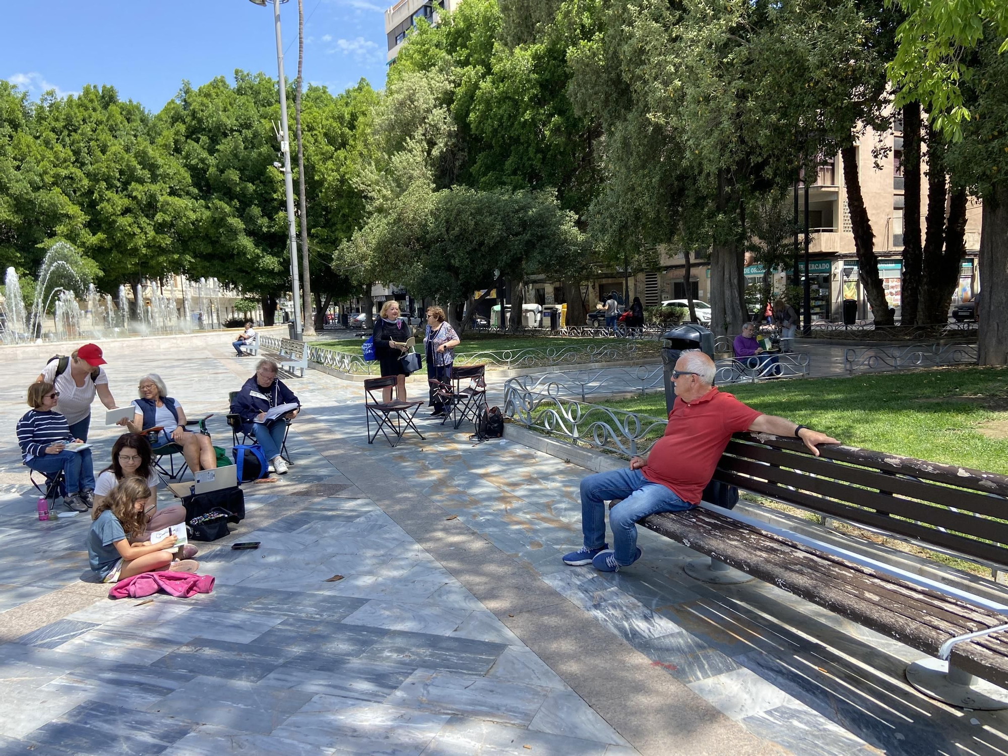 Orihuela vista a pie de calle por 31 dibujantes urbanos