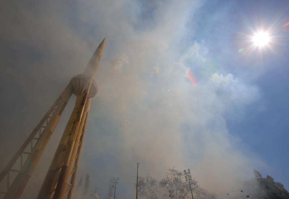 Búscate en la mascletà del 18 de marzo