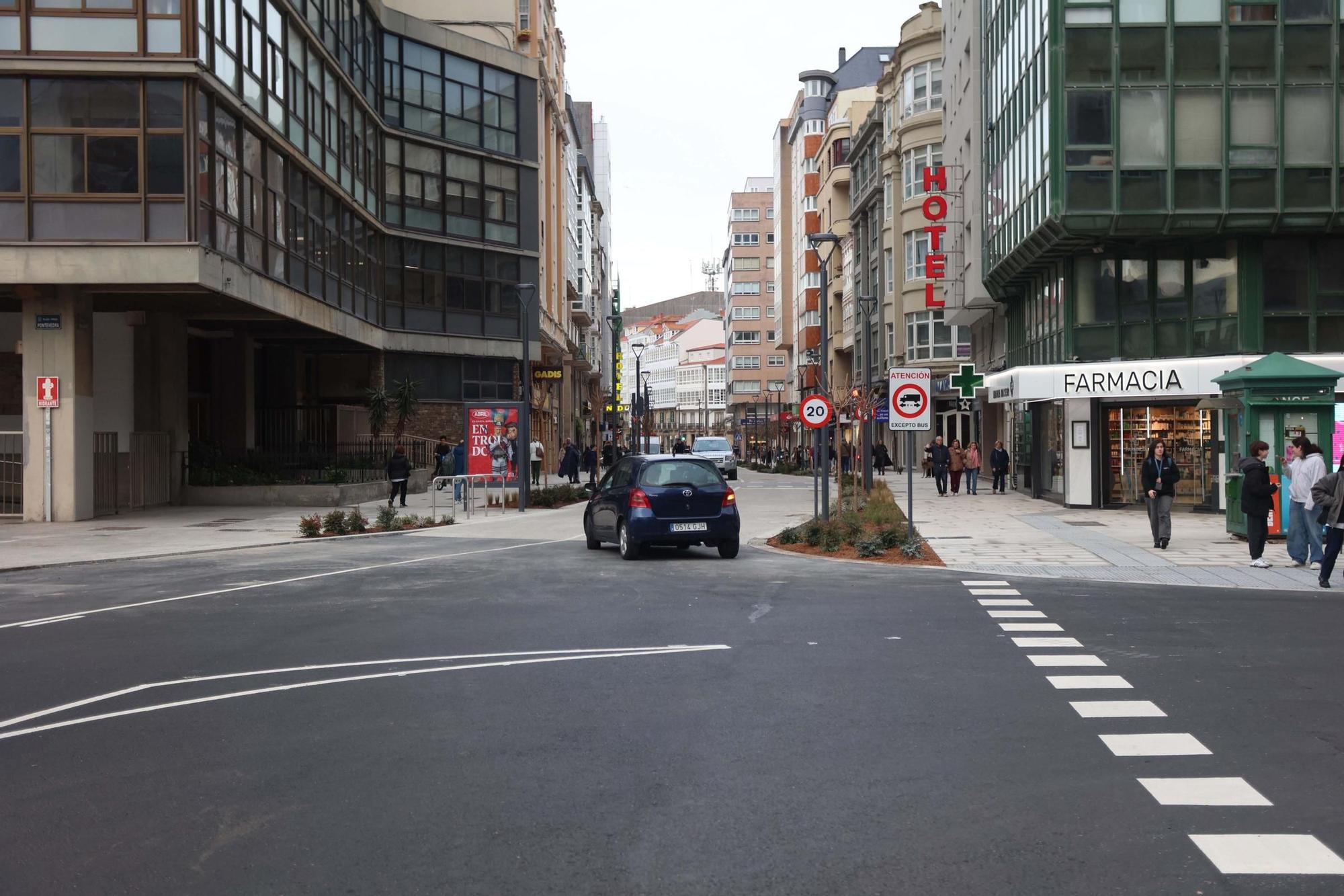 La calle San Andrés reabre al tráfico