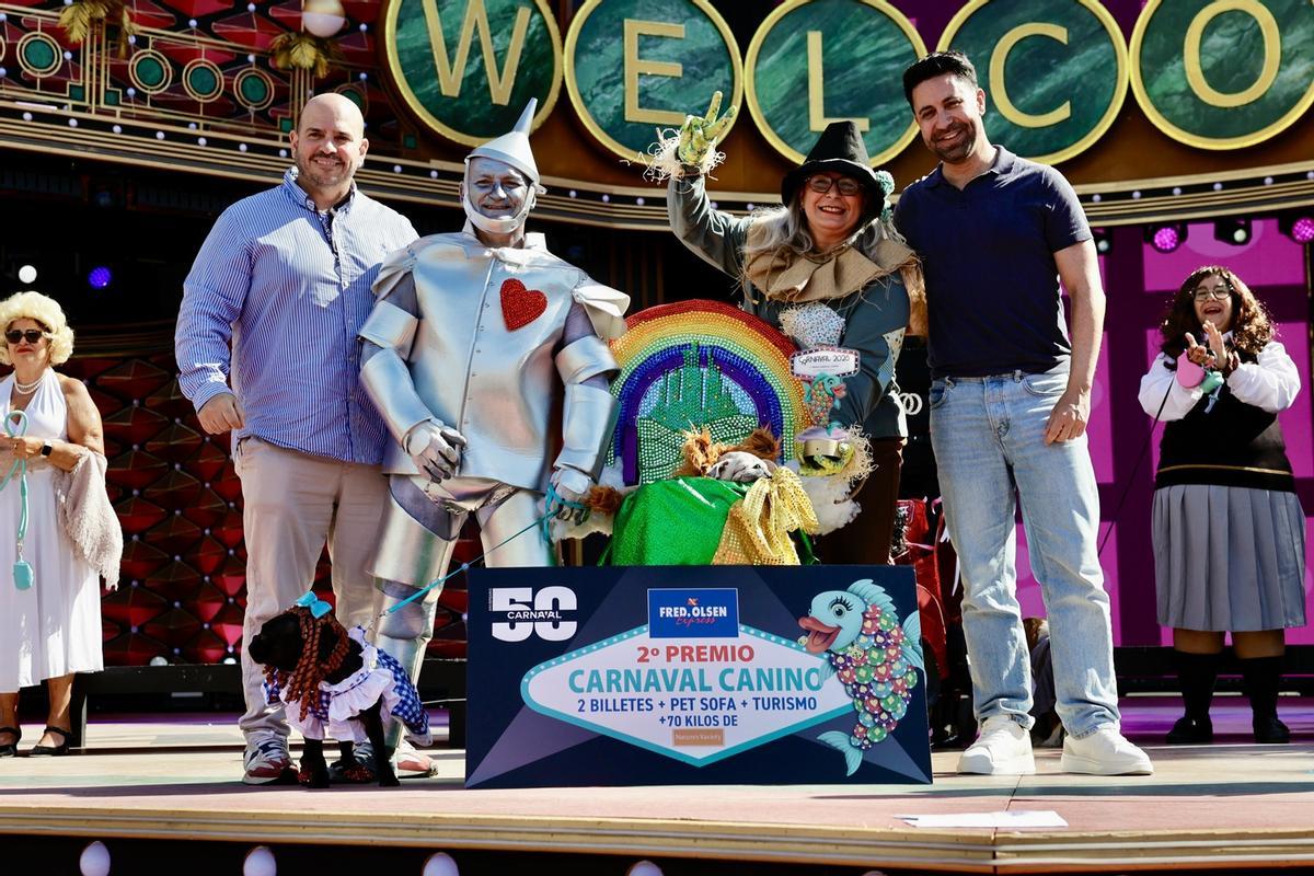 'Sombra' y 'Nono', segundo premio en el Carnaval Canino de Las Palmas de Gran Canaria 2026