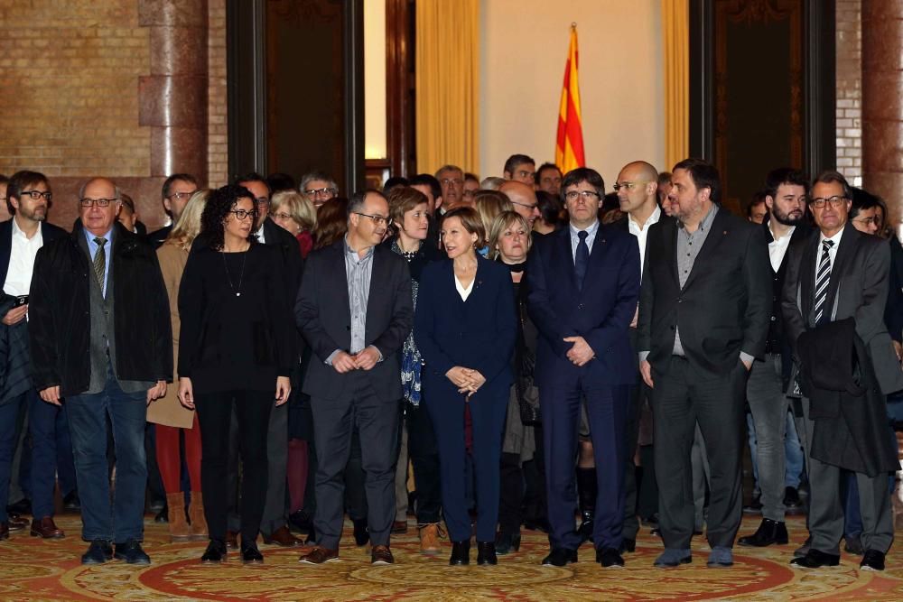 Forcadell declara al TSJC acompanyada de centenars de persones i autoritats.