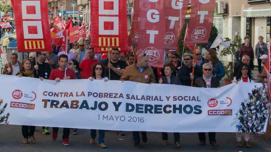 La manifestación del día del trabajador en Elche.