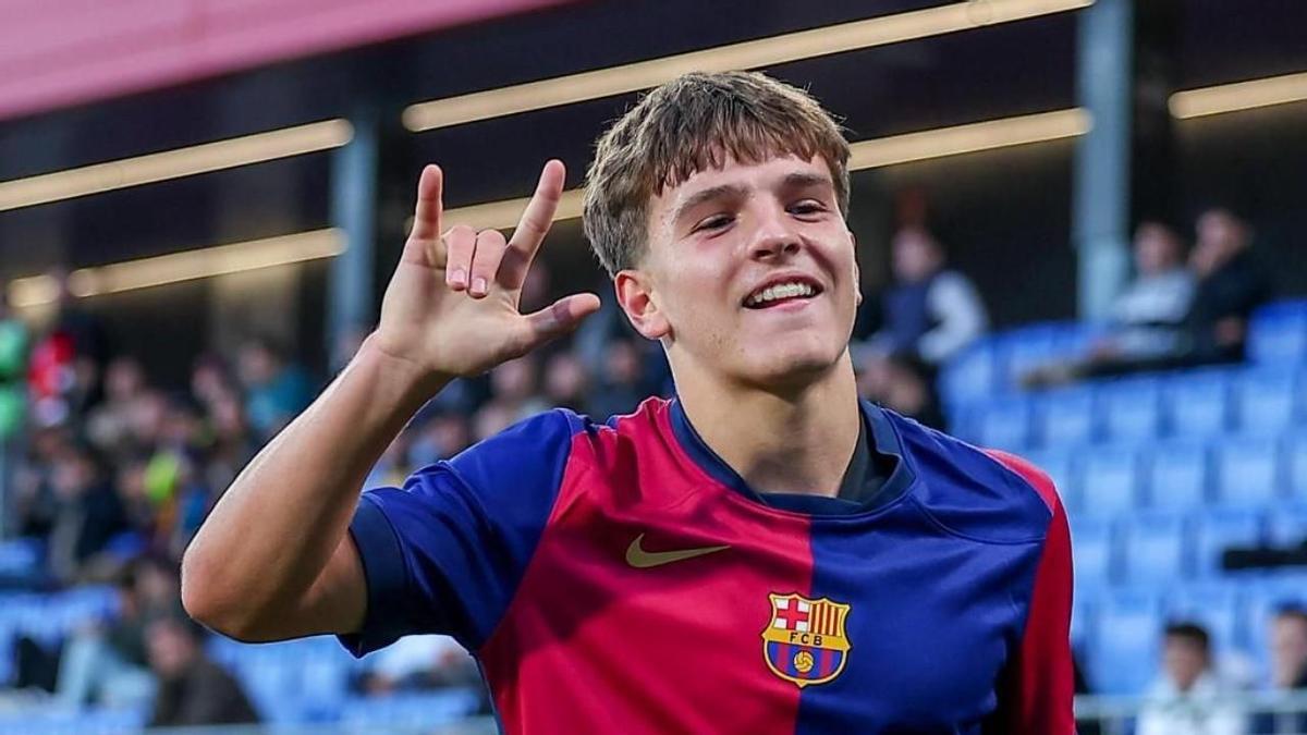 Juan Hernández celebra un gol con el Barça Atlètic