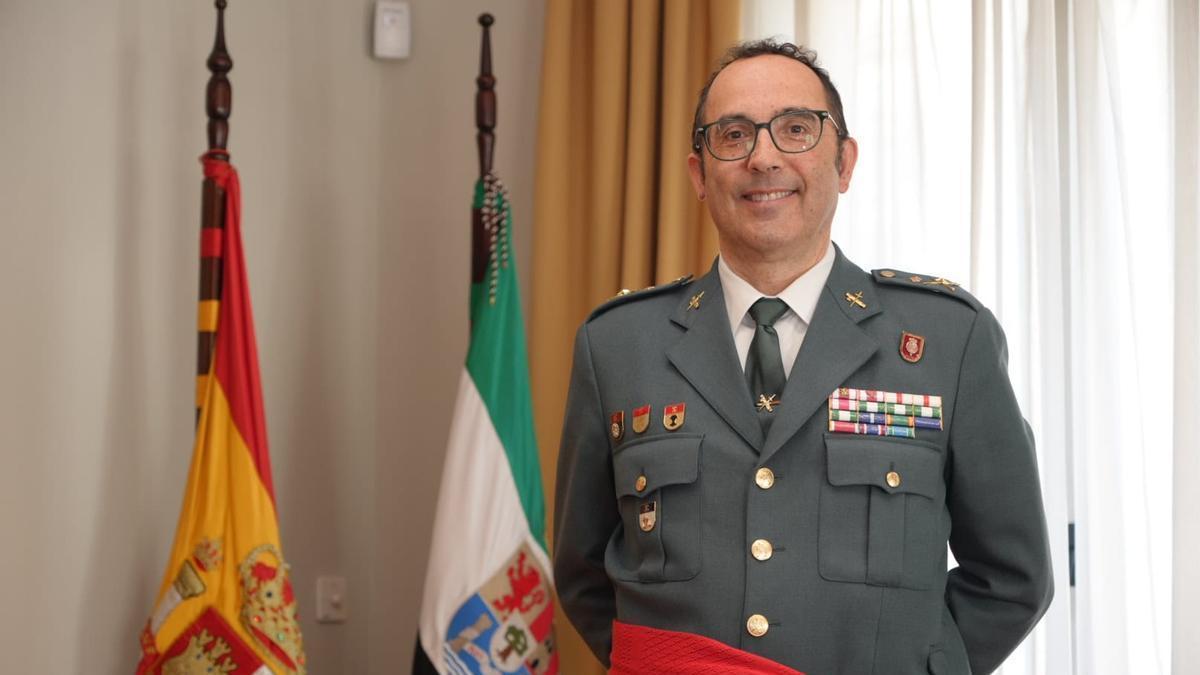 Video | Andrés Manuel Velarde Tazón asume el mando de la Guardia Civil en Extremadura