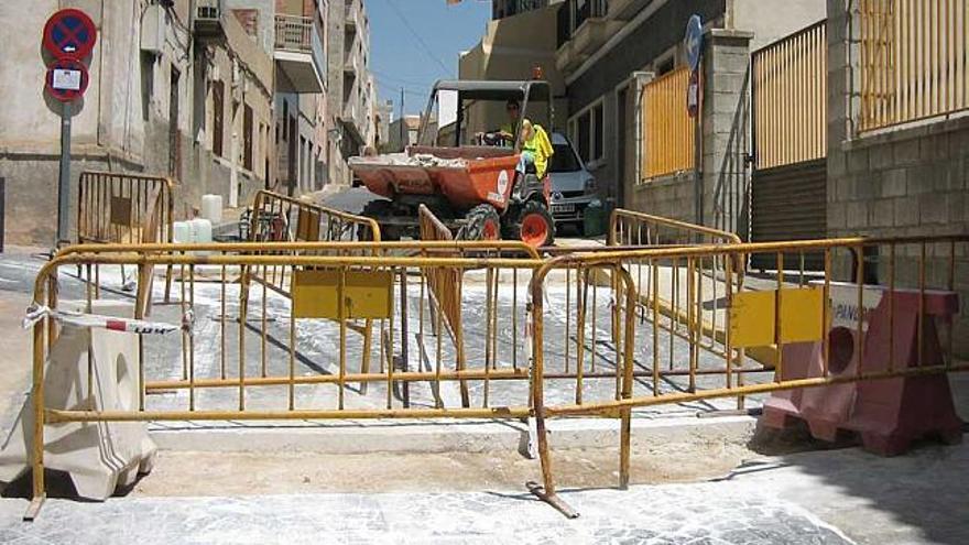 Reparan los desperfectos del pavimento impreso de la zona norte del casco antiguo.