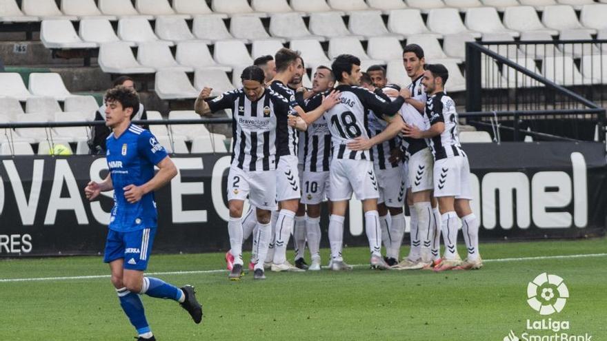 El autogol de Arribas dio la victoria al Castellón ante el Oviedo.