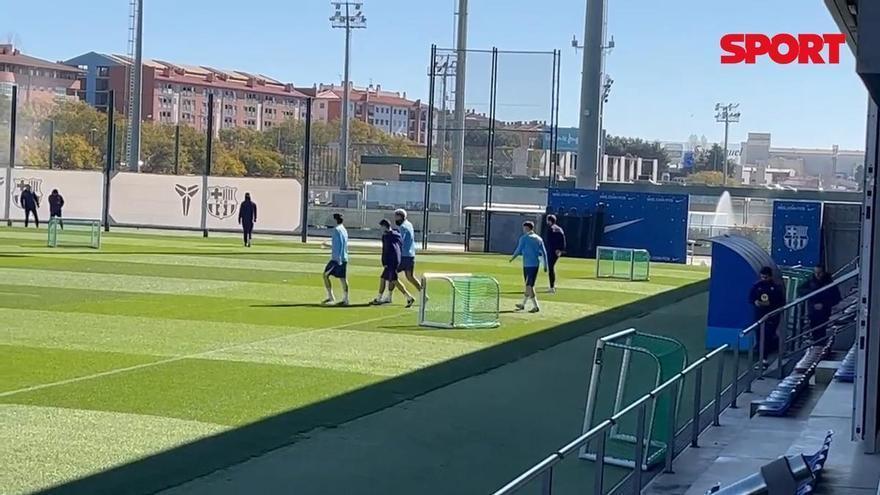 El equipo de Hansi Flick ya pisa el césped en la Ciudad Deportiva