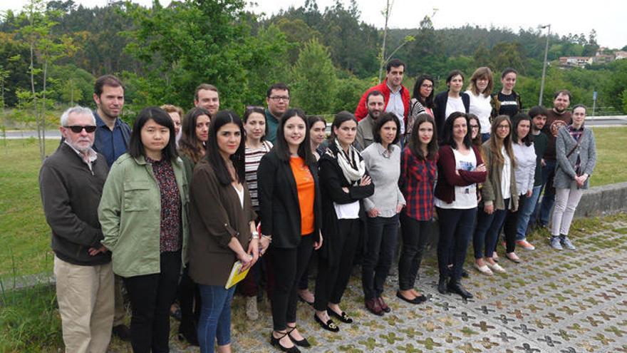 Participantes en la jornada, hoy, en Santiago.