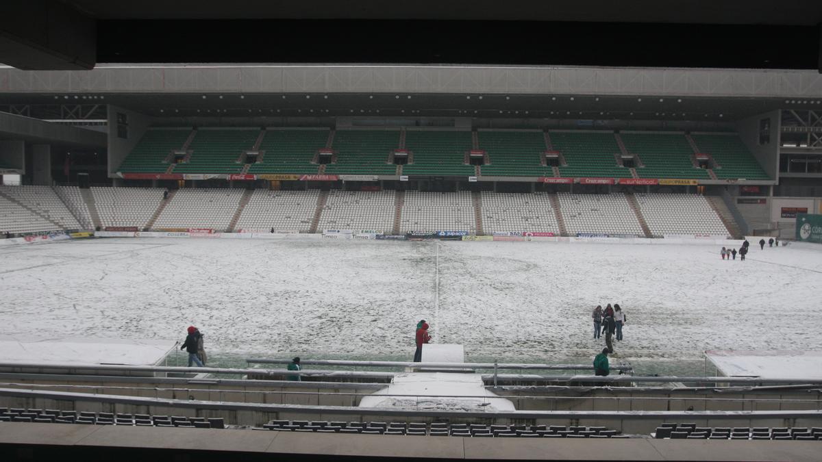 Vista de El Arcángel el 10 de enero del 2010, tras la suspensión del partido del Córdoba CF ante el Rayo Vallecano por la nieve.