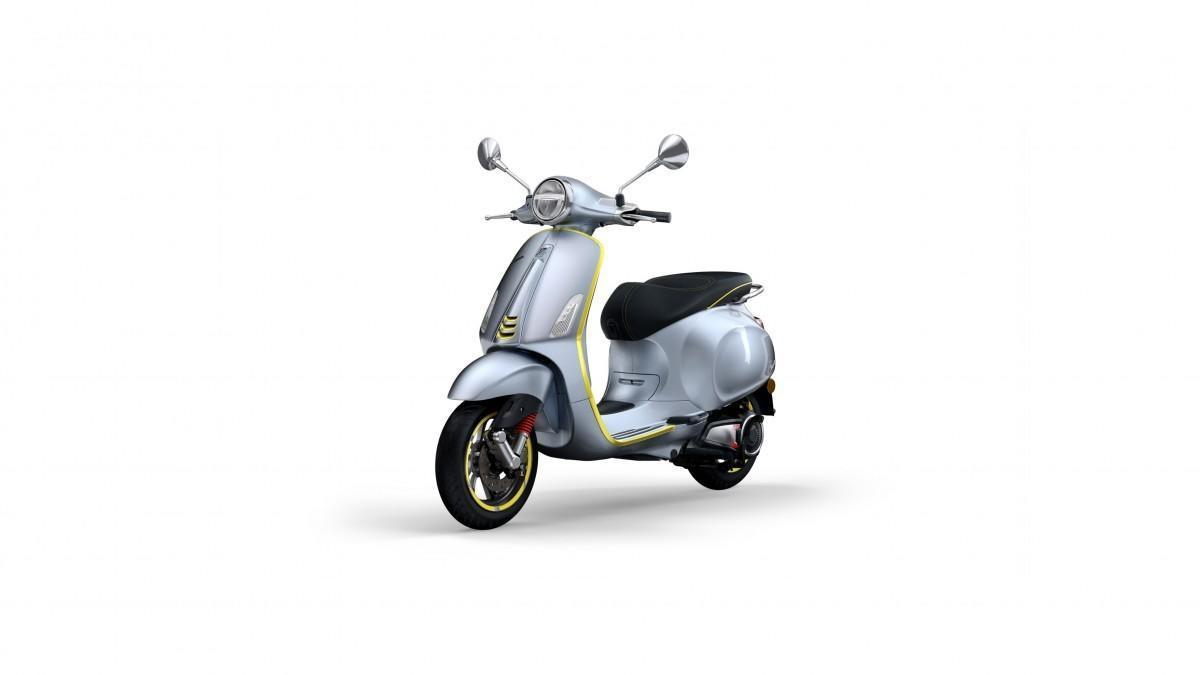 Así es la nueva Vespa Elettrica: silenciosa, conectada y personalizable