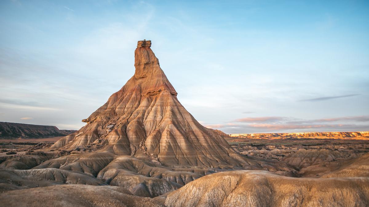 La Reserva de la Biosfera que parece un desierto tiene barrancos y castillos de tierra