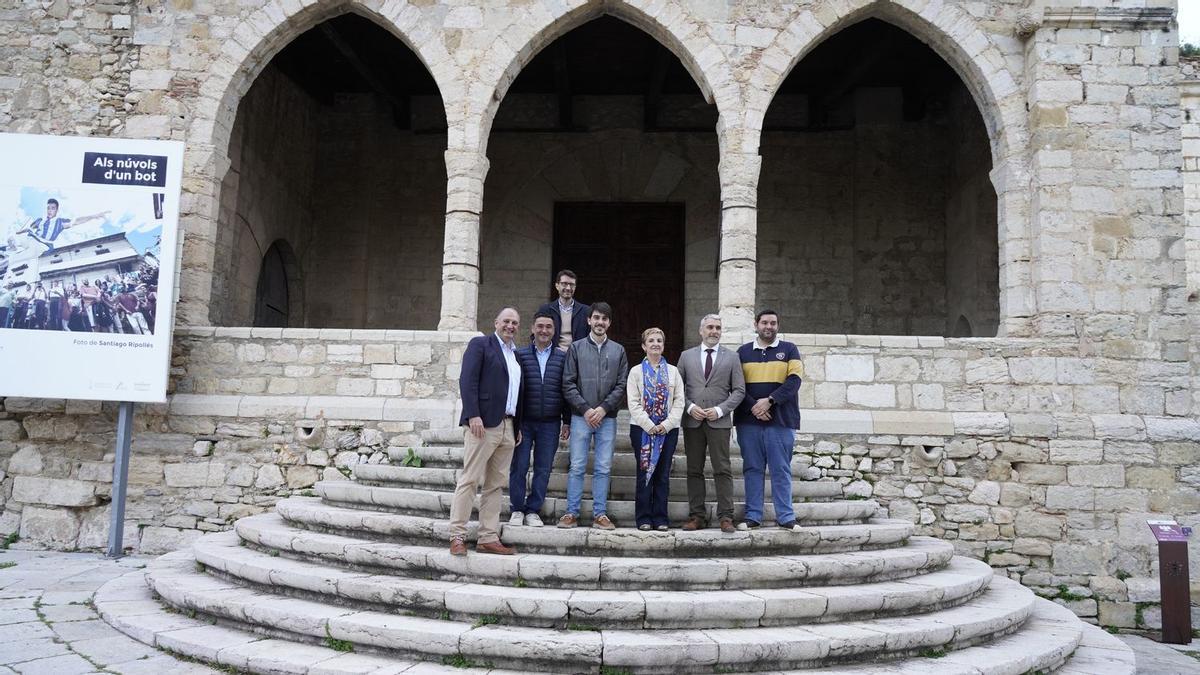 Cano ha visitado este edificio histórico acompañada por el alcalde de Morella, así como alcaldes y empresarios de la comarca de Els Ports.