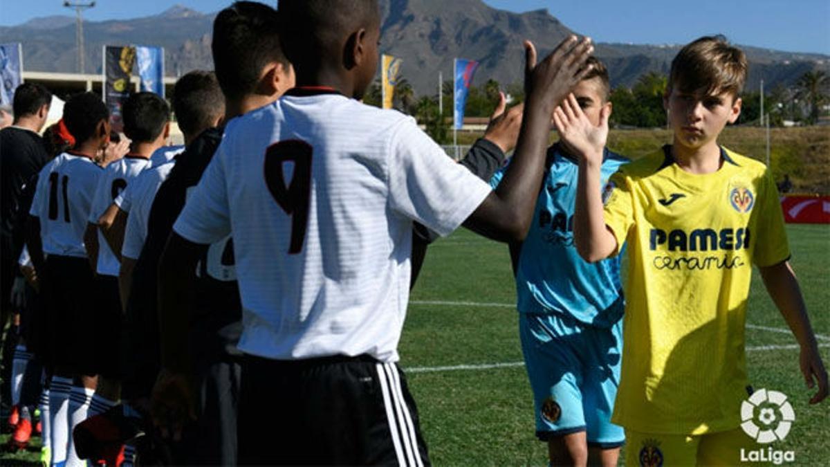 Los pequeños vienen fuerte: zurdazo y paradón en LaLiga Promises