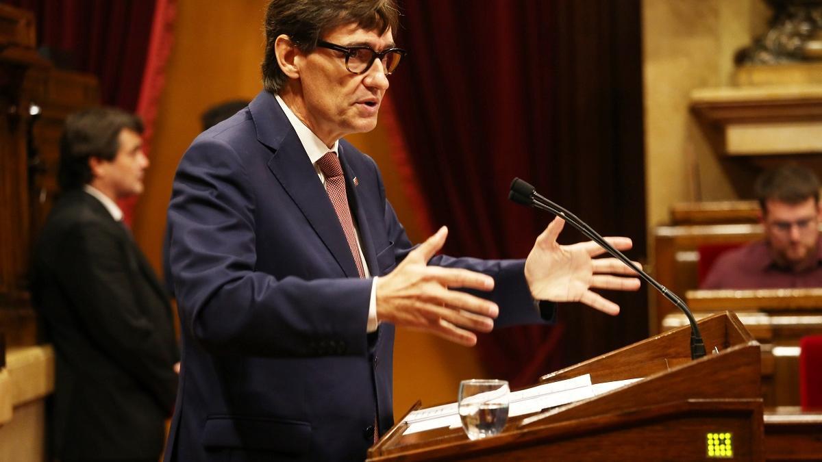 El líder del PSC y jefe de la oposición, Salvador Illa, en una intervención en el Parlament