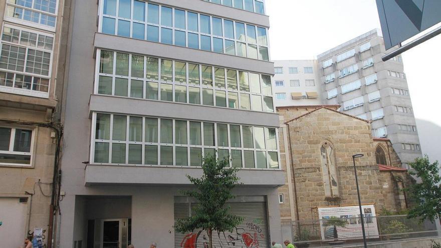 La justicia rechaza regularizar las obras del edificio anexo a los Franciscanos en Ourense