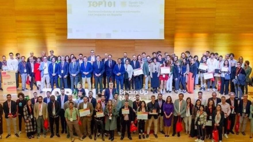 Foto de familia de todas las startups que han sido elegidas como las más innovadoras del país, dos de ellas malagueñas.