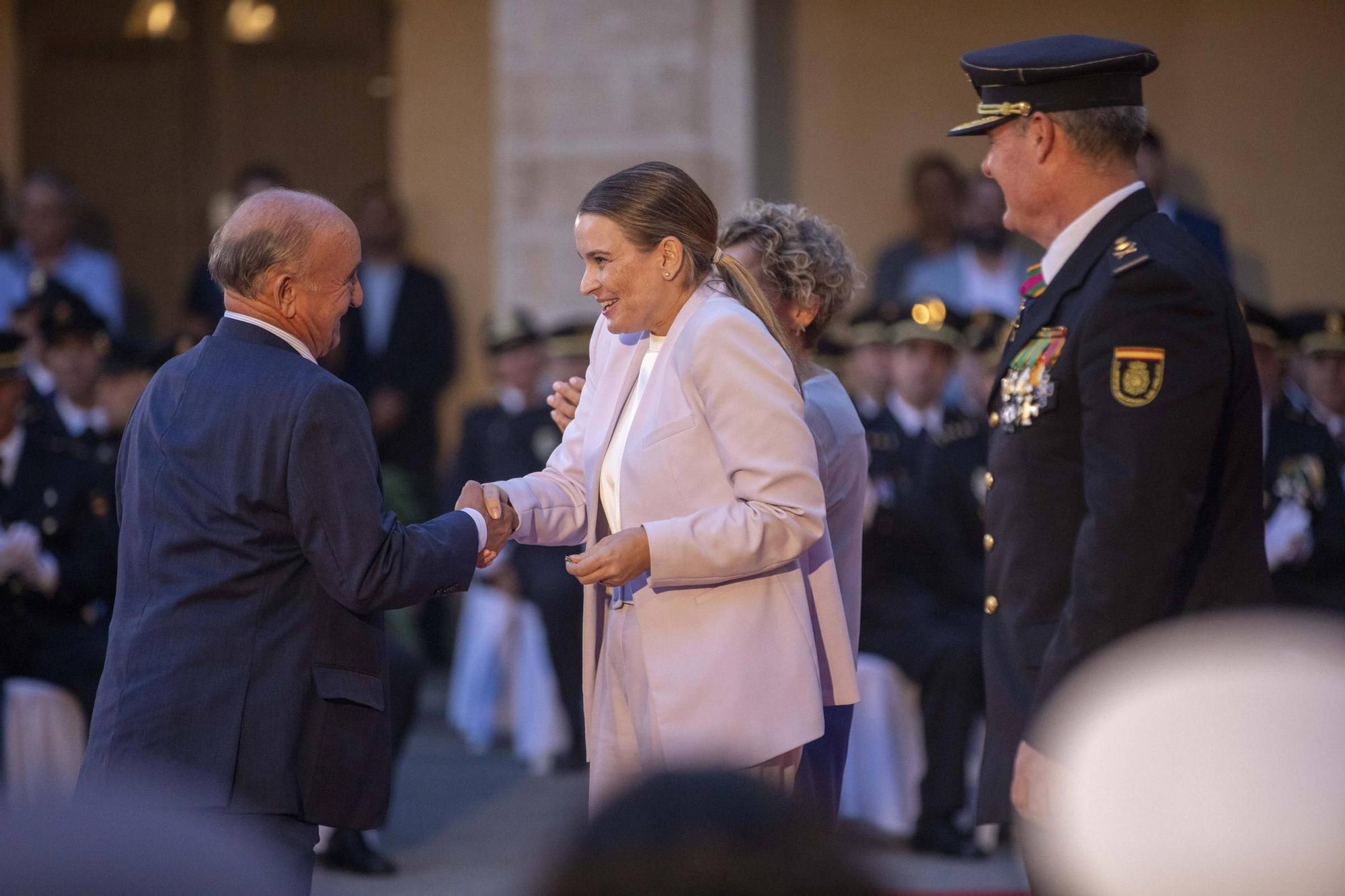 Fotos | La Policía Nacional celebra por todo lo alto su ‘Diada’ en el patio de la Misericòrdia, en Palma