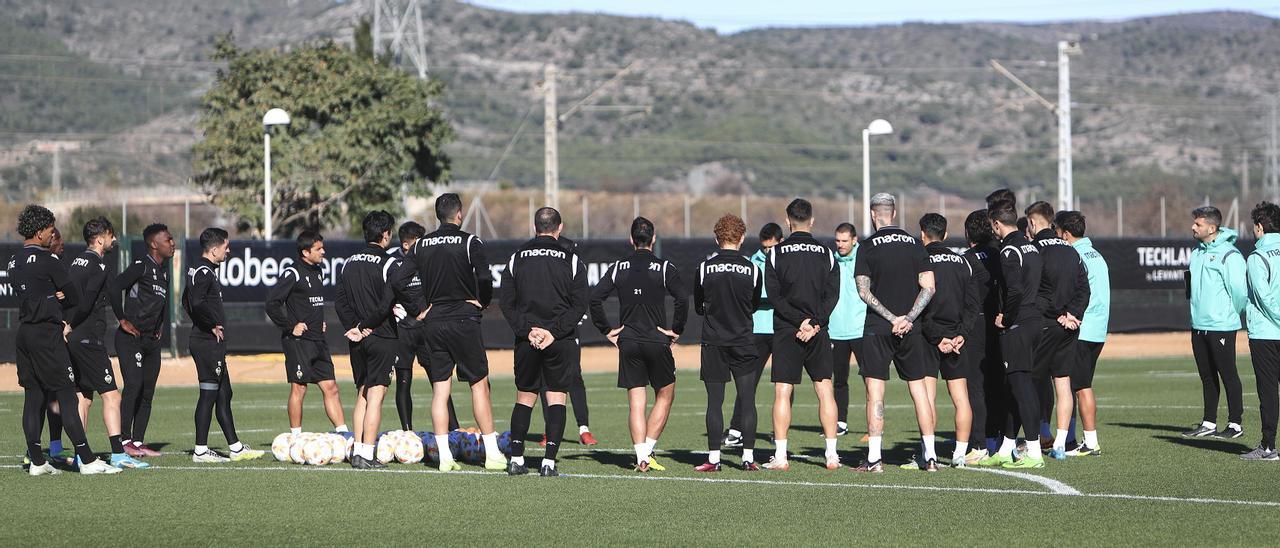 Albert Rudé en un entrenamiento con el Castellón.