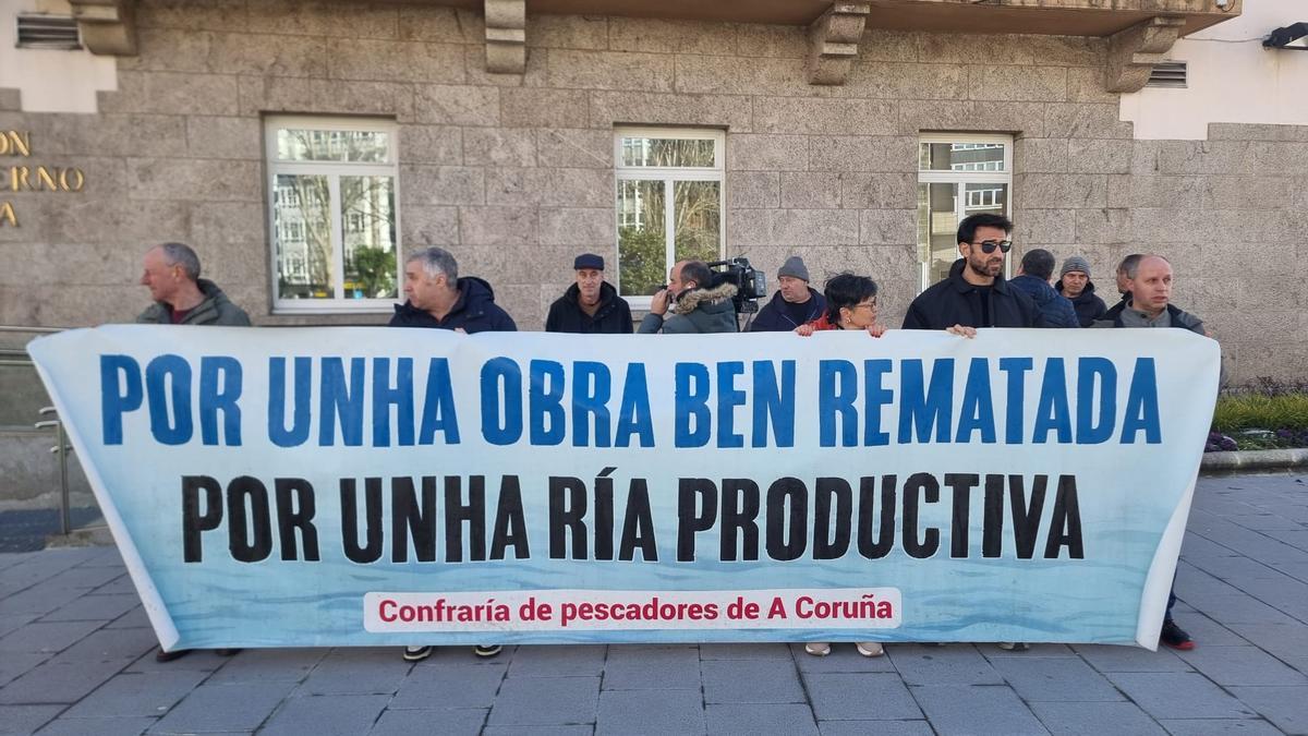 Protesta de mariscadores de la ría de O Burgo.