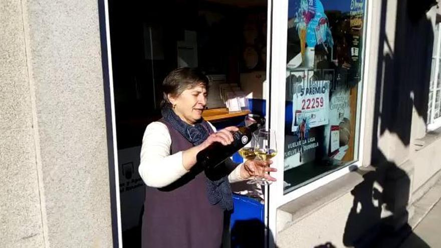 Cambados araña un décimo del segundo premio de la Lotería del Niño