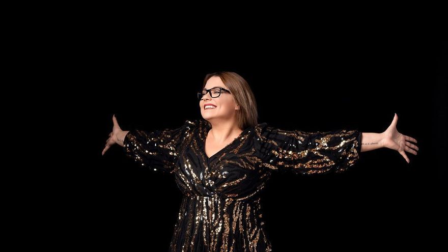 Alizia Romero pone el toque musical en la gala Aragoneses del Año