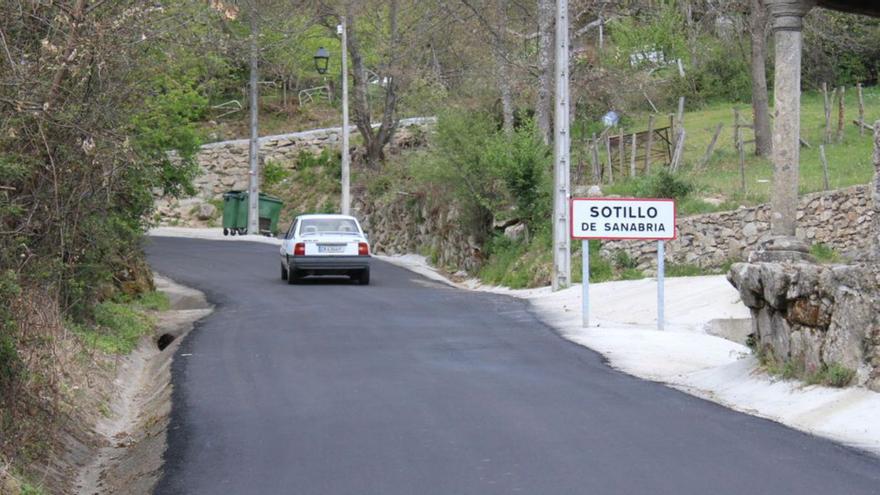 Carretera de Sotillo tras las obras de mejora. | A. Saavedra