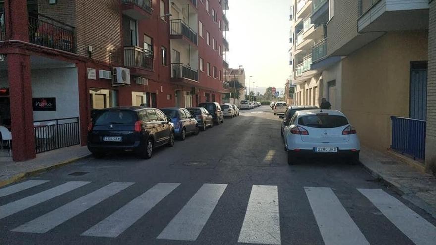 Nules cambia dos calles de la playa a sentido único