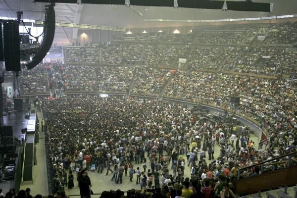 Así fue el paso de Shakira por el Coliseum en 2006