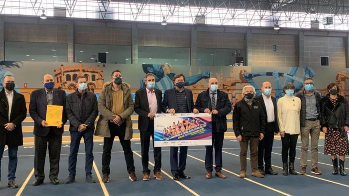 Presentación del Campeonato de España en la pista cubierta. |  // FDV