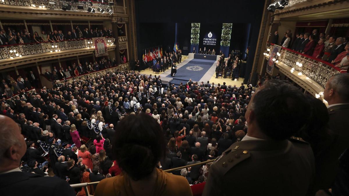 EN IMÁGENES: Así fue la ceremonia de los premios "Princesa de Asturias" 2024 en el teatro Campoamor