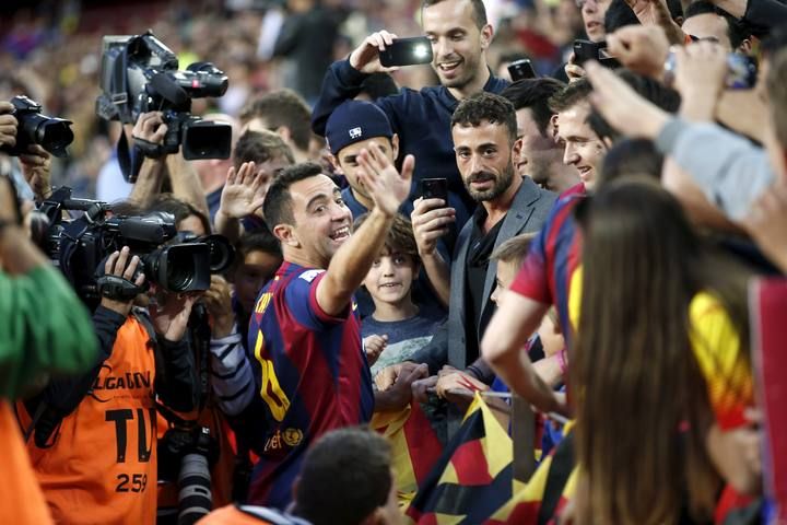 Homenaje a Xavi en el Camp Nou