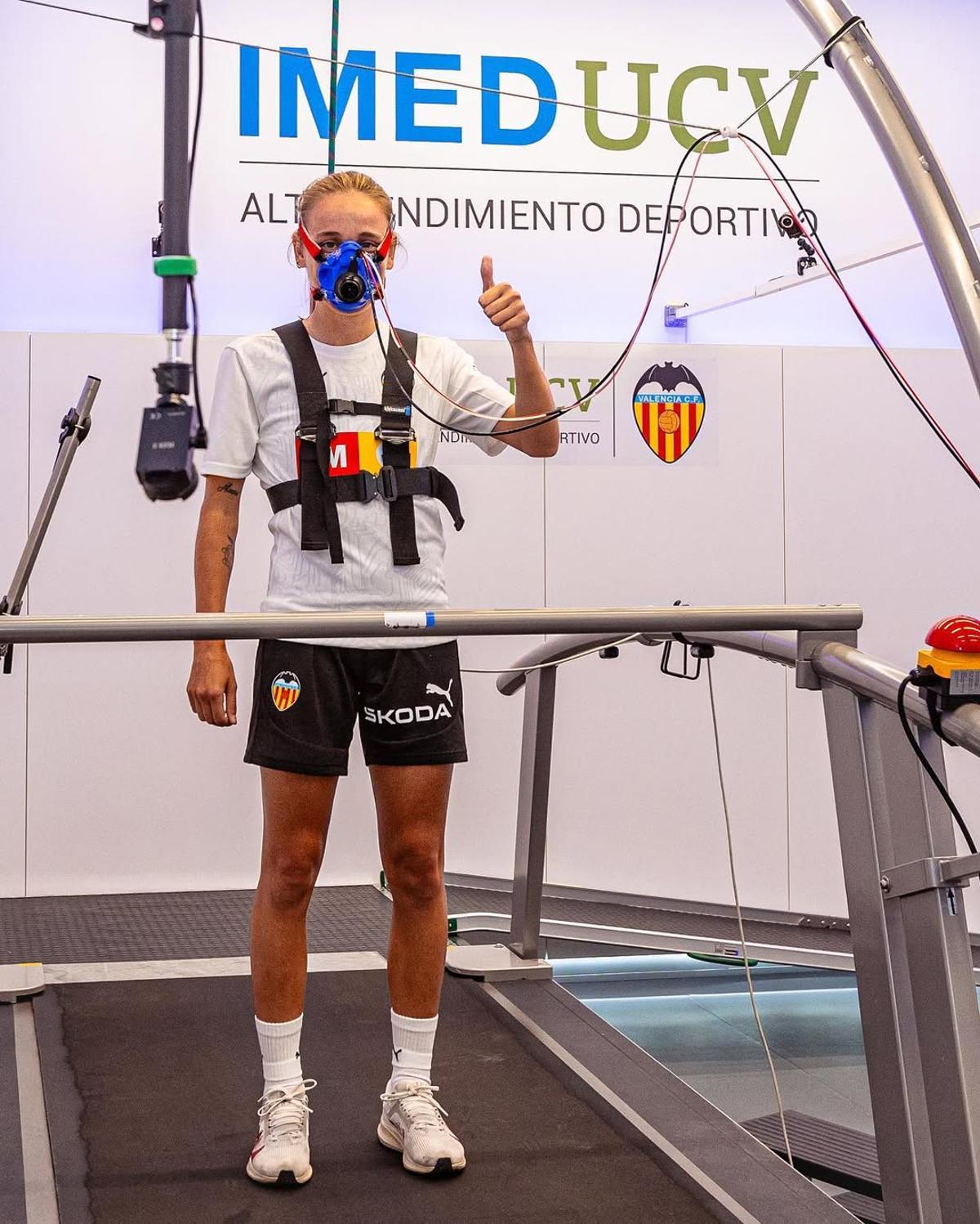 Marina Martí, jugadora del Valencia CF Femenino.